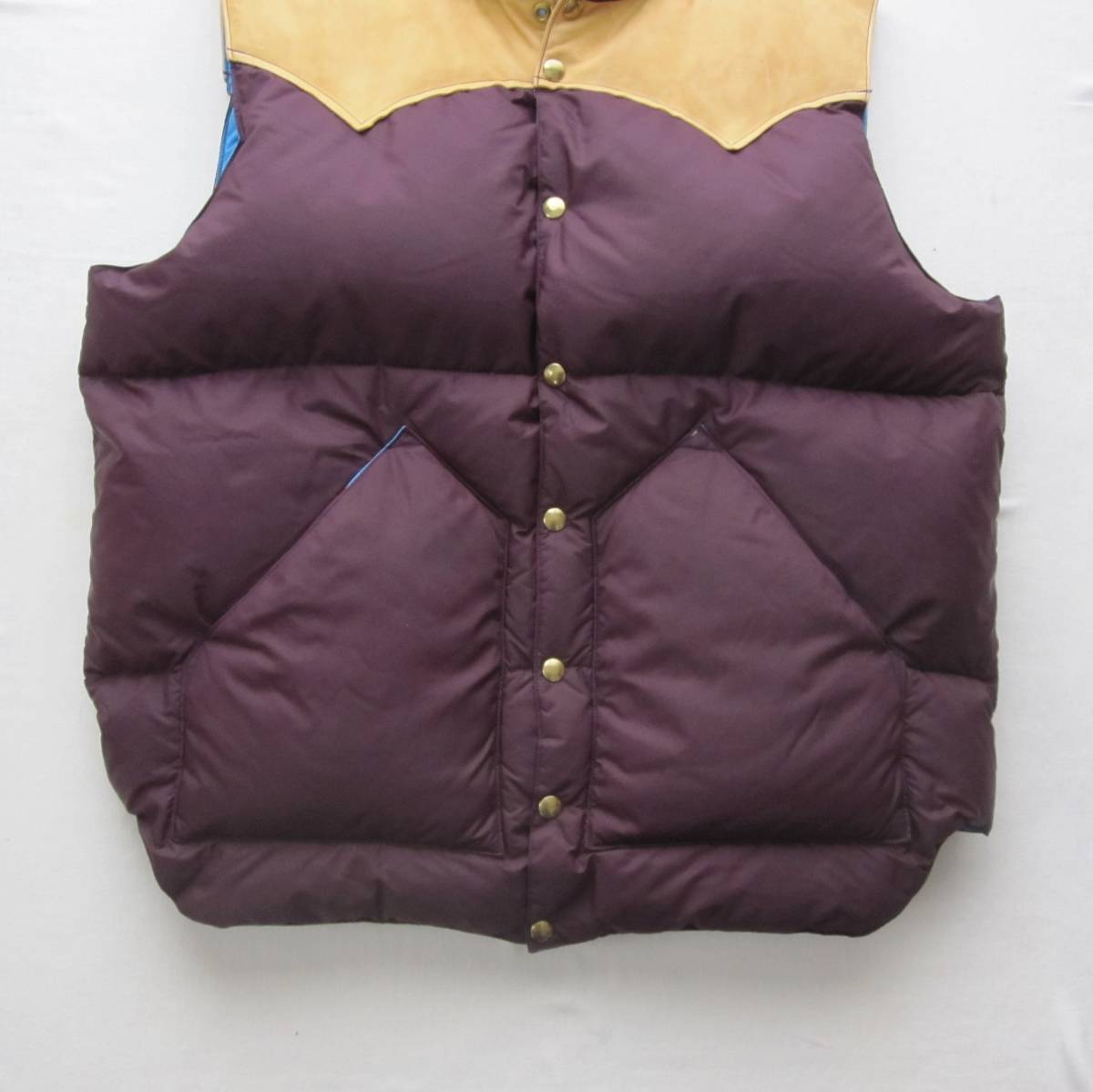 *70s Vintage Rocky mountain down vest (46) [ rare color ][ rare size ] / 1970s / vintage / original /