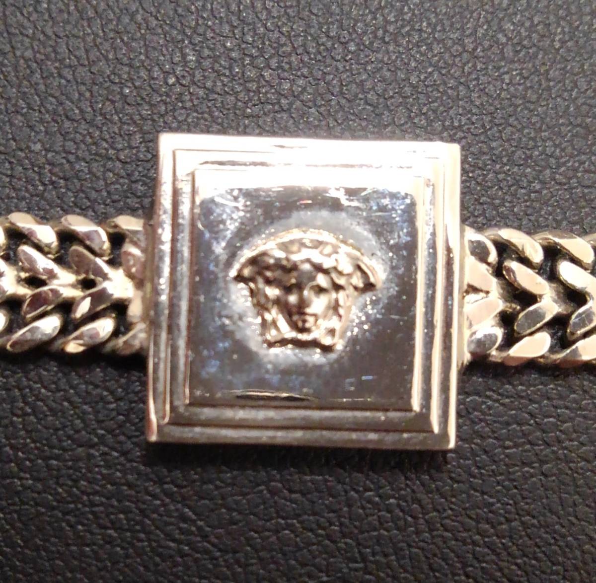 【5134】中古 GIANNI VERSACE ジャンニ ヴェルサーチ メデューサ ブレスレット シルバー 重量15.7g 現状品 2点まで同梱可_画像6