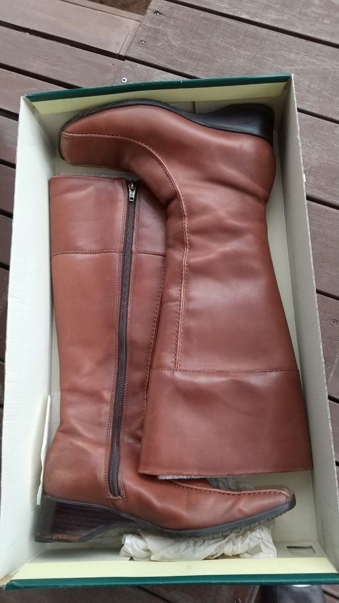Clarks クラークス　ロングブーツ　SAFFLE　Chestnut Leather 