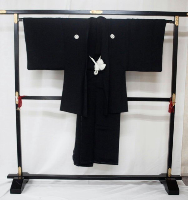 貸衣装処分 美品 0556 正絹 紳士婚礼・成人式用 着物・羽織 黒 (中古)_画像1