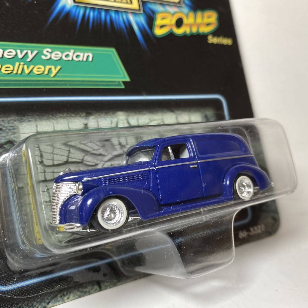 Revell 1/64 LOWRIDERS DieCast BOMB series \'39 CHEVY SEDAN DELIVERY Chevy Delivery Lowrider 