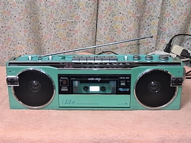 三洋電機　SANYO【MR-U4SF(G)】メタル対応 おしゃれなラジカセ「ベルト交換済み」FM76～108MHzまで受信可能 管理 22110513_画像1