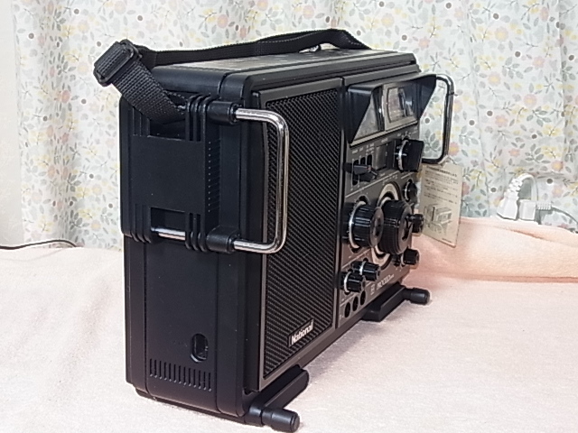 National【RF-2800】ワイドFM76~94MHzまで受信可能 時代を超え National【RF-2800】ワイドFM76~94MHzまで受信可能 時代を超え