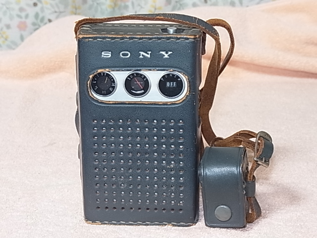 Yahoo!オークション - SONY【TR-817】 AM 専用 高周波増幅装置付 Yahoo!オークション - SONY【TR-817】 AM 専用 高周波増幅装置付