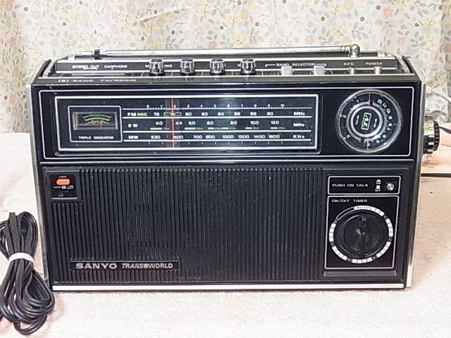 お気にいる 電源は入ります 【RP8200】 SANYO ラジオ受信します 管理