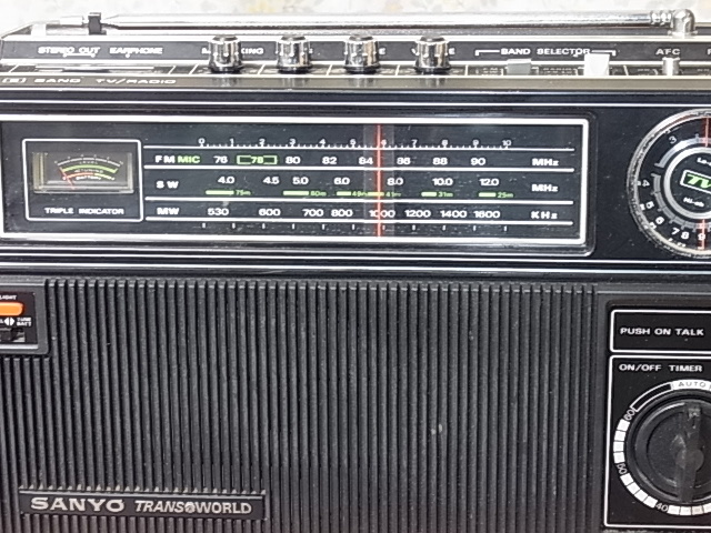 誠実 SANYO 【RP8200】 電源は入ります ラジオ受信します 分解・整備