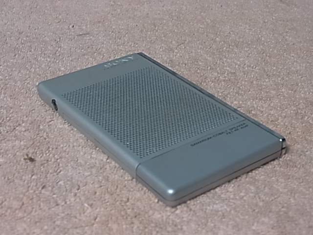 Yahoo!オークション - SONY【 ICR-9】ポケットサイズのラジオ Yahoo!オークション - SONY【 ICR-9】ポケットサイズのラジオ