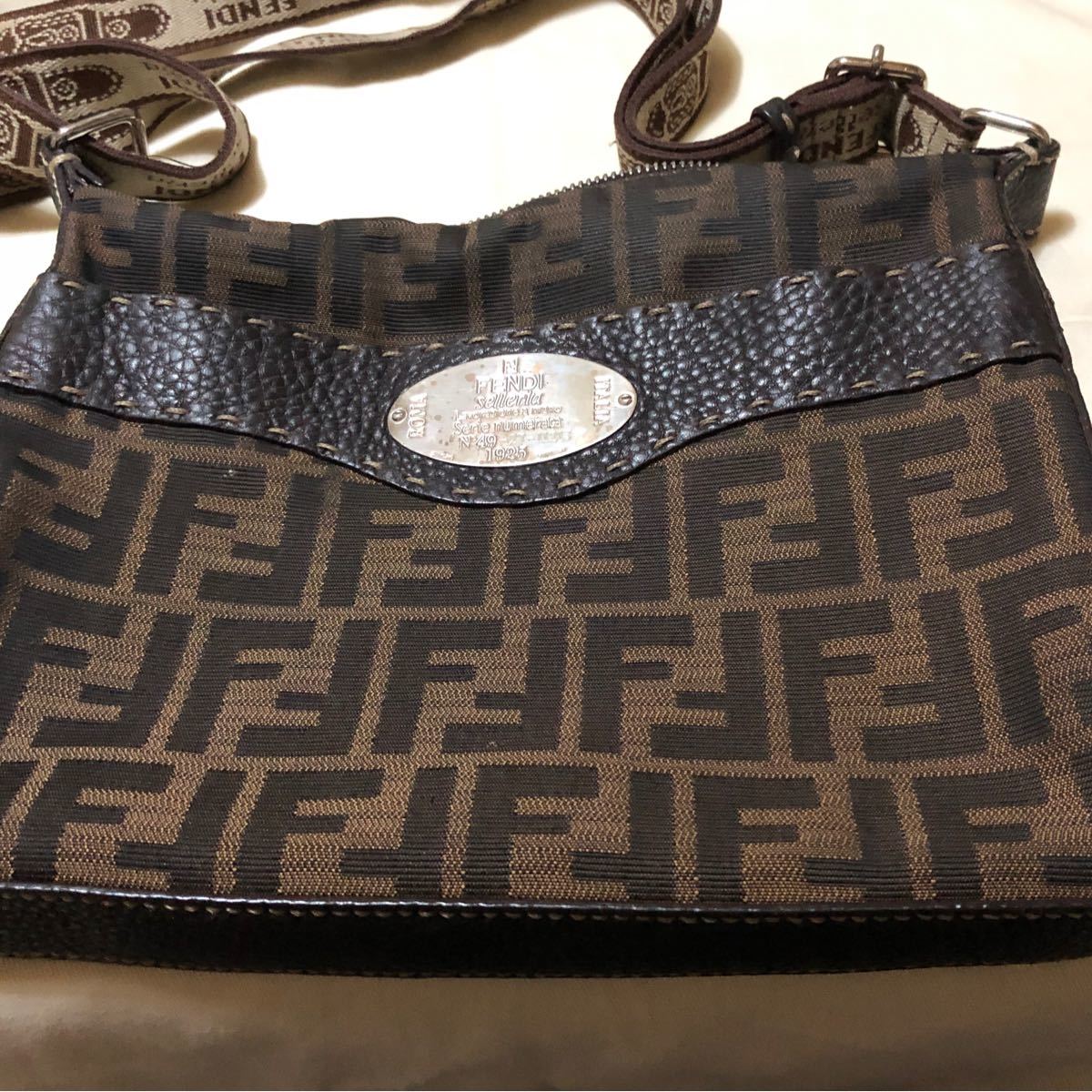 ズッカ フェンディ FENDI セレリアショルダー バッグ