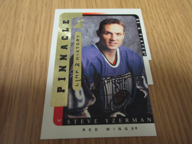 NHLレッド・ウィングスの象徴・スティーブ・アイザーマン直筆サインカード
