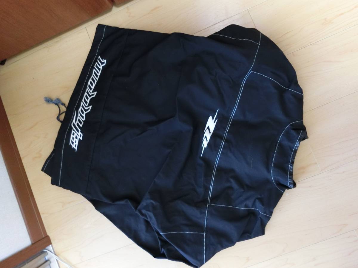 M size MOBBY*S dry suit? wakeboard surfing Jet Ski etc. Wind dry suit?