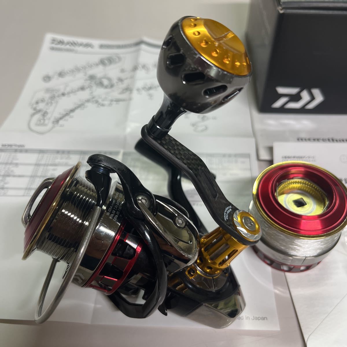 店舗良い 新品、未使用 ダイワ モアザン3012H リール - www