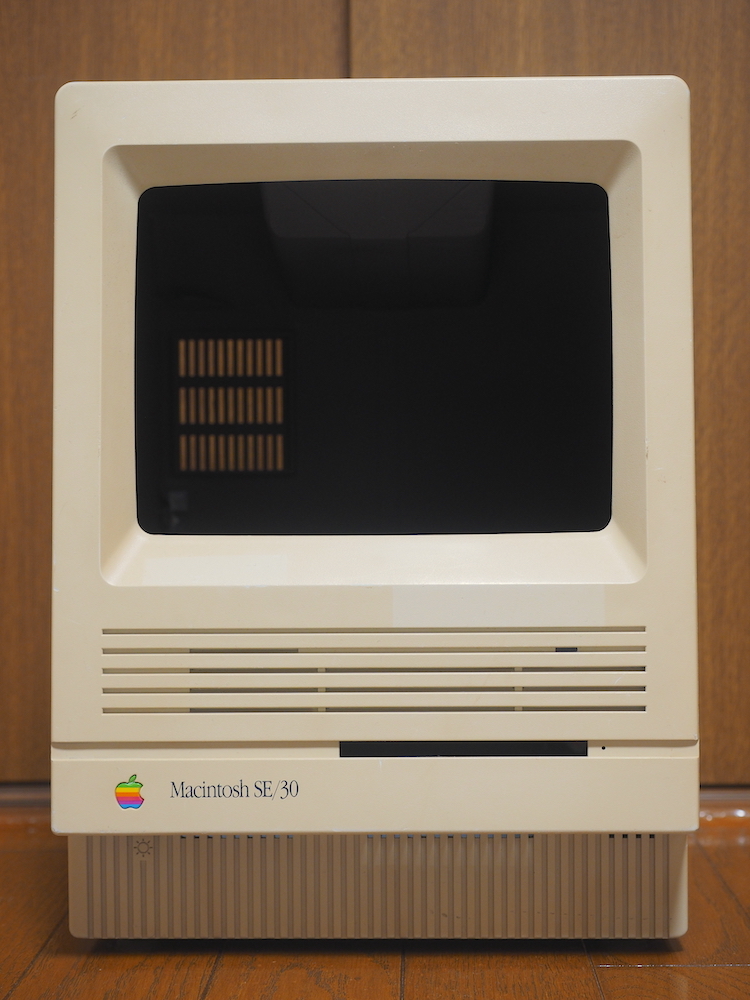 Macintosh SE/30 メモリ8MB HDD起動品 【ジャンク】-