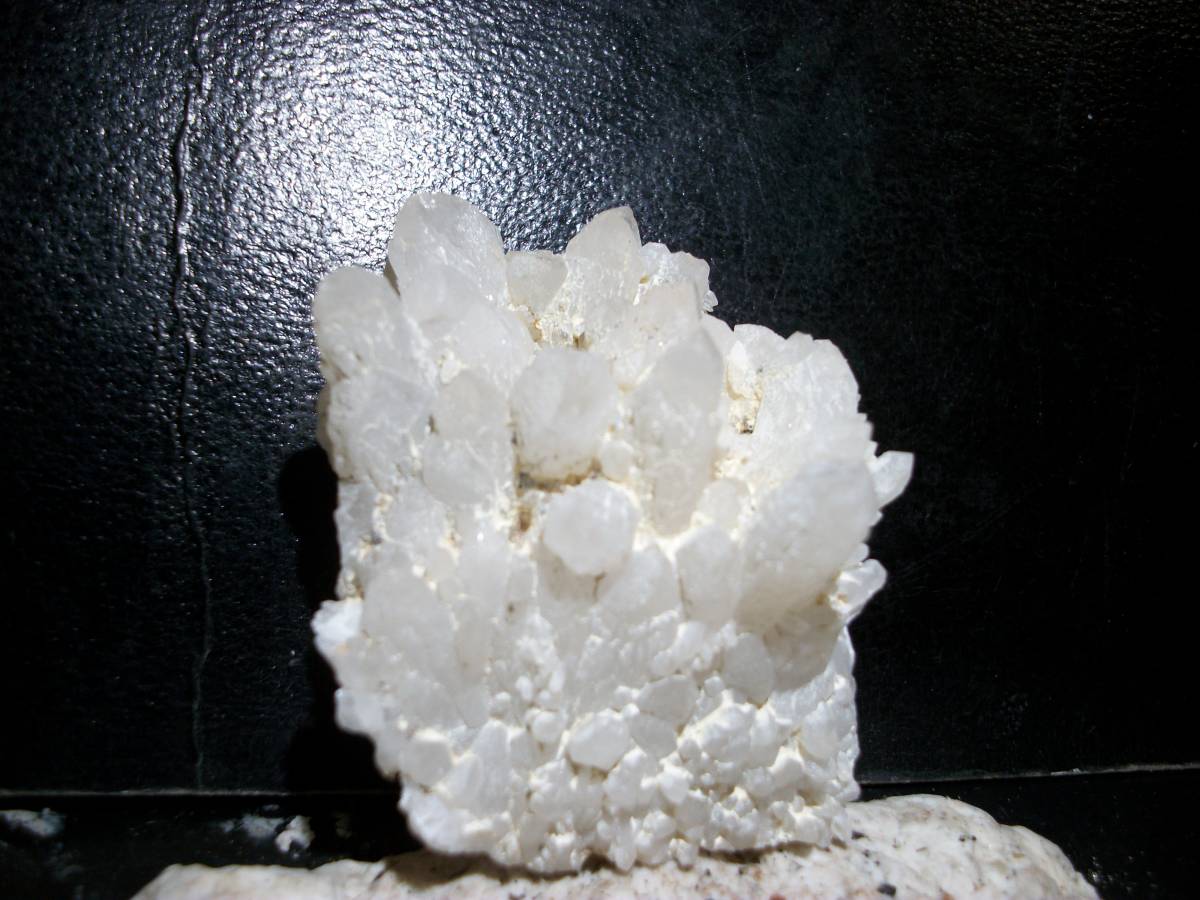 国産鉱物 奈良県 橡谷 水晶 クラスター クォーツ 大小の結晶多数 ハイグレード 定型外発送の画像7