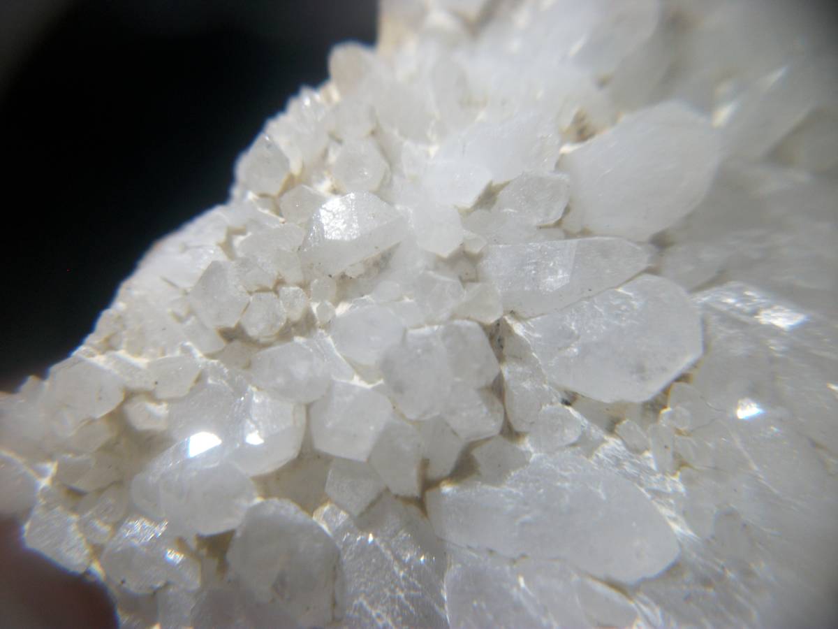 国産鉱物 奈良県 橡谷 水晶 クラスター クォーツ 大小の結晶多数 ハイグレード 定型外発送の画像5