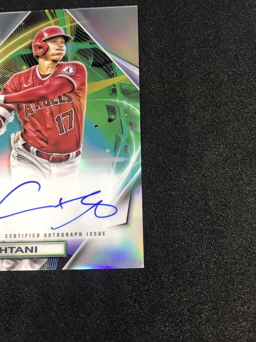 2022 Topps Chrome Cosmic Shohei Ohtani Auto Variation SSP 大谷翔平