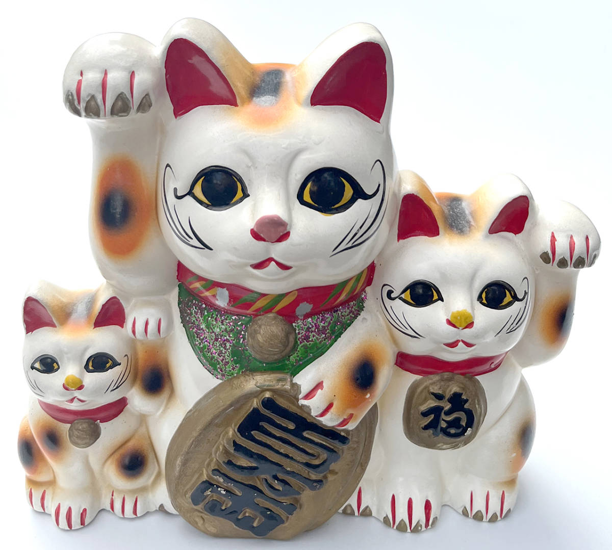 * maneki-neko three pcs ceramics made savings box made in Japan ornament objet d'art better fortune . luck .. parent ..made in Japan