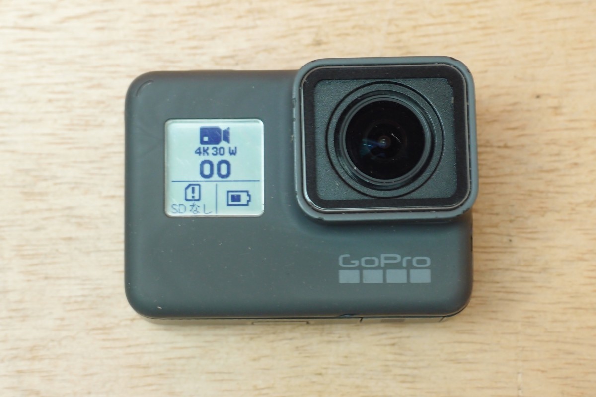 GoPro HERO5 Black バッテリー2つ 3WAY自撮り棒 ネックマウント 防風スポンジ付 GPS 防水アクションカメラ 4K動画 タッチ液晶 送料無料 GoPro HERO5 Black バッテリー2つ 3WAY自撮り棒 ネックマウント 防風スポンジ付 GPS 防水アクションカメラ 4K動画 タッチ液晶 送料無料