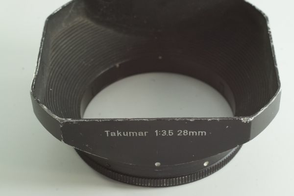 plnyeA012[並品 送料無料]Super Takumar 28mm F3.5 SMC Takumar 28mm F3.5 ペンタックス 金属製角型レンズフード_画像2