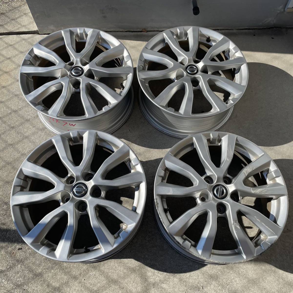 T32エクストレイル純正 7Jx17 +45 PCD114.3 5穴 4本 日産純正 アルミ
