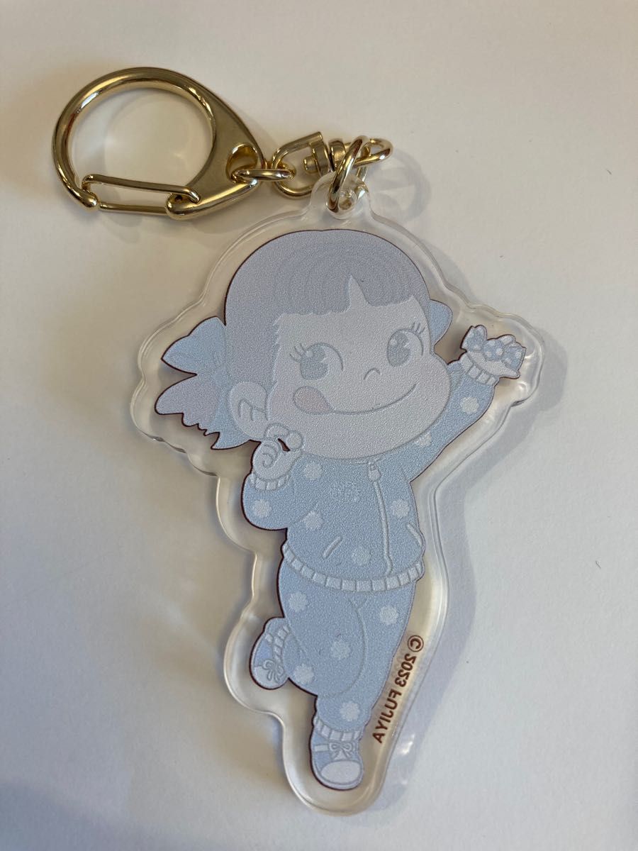 NEW ARRIVAL ペコちゃん スマイルスイッチ部 アクリルチャーム SnowMan