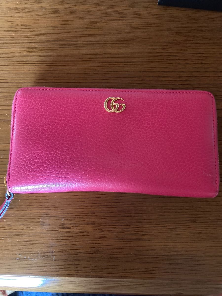 グッチ GUCCI GGモーメント ショッキングピンク 財布 長財布