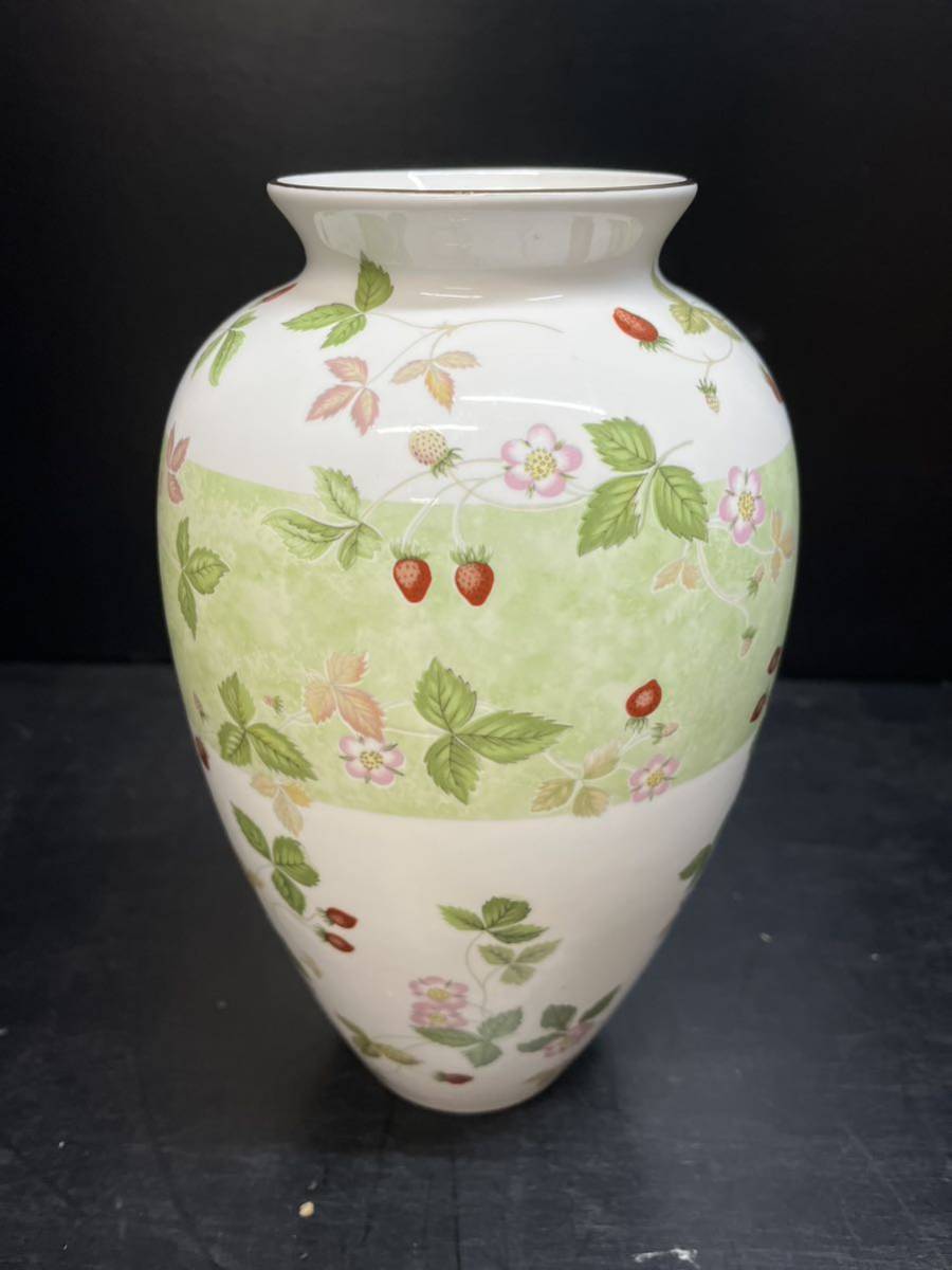 オープニング大放出セール Wedgwood ウエッジウッド 花瓶 ワイルド