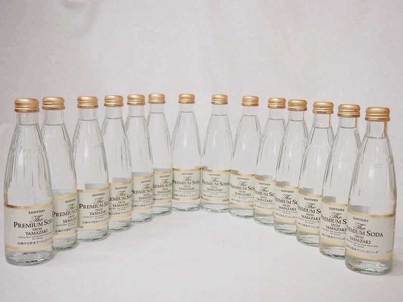 プレミアムソーダ 山崎の天然水でつくったソーダ サントリー 瓶240ml×14_画像1