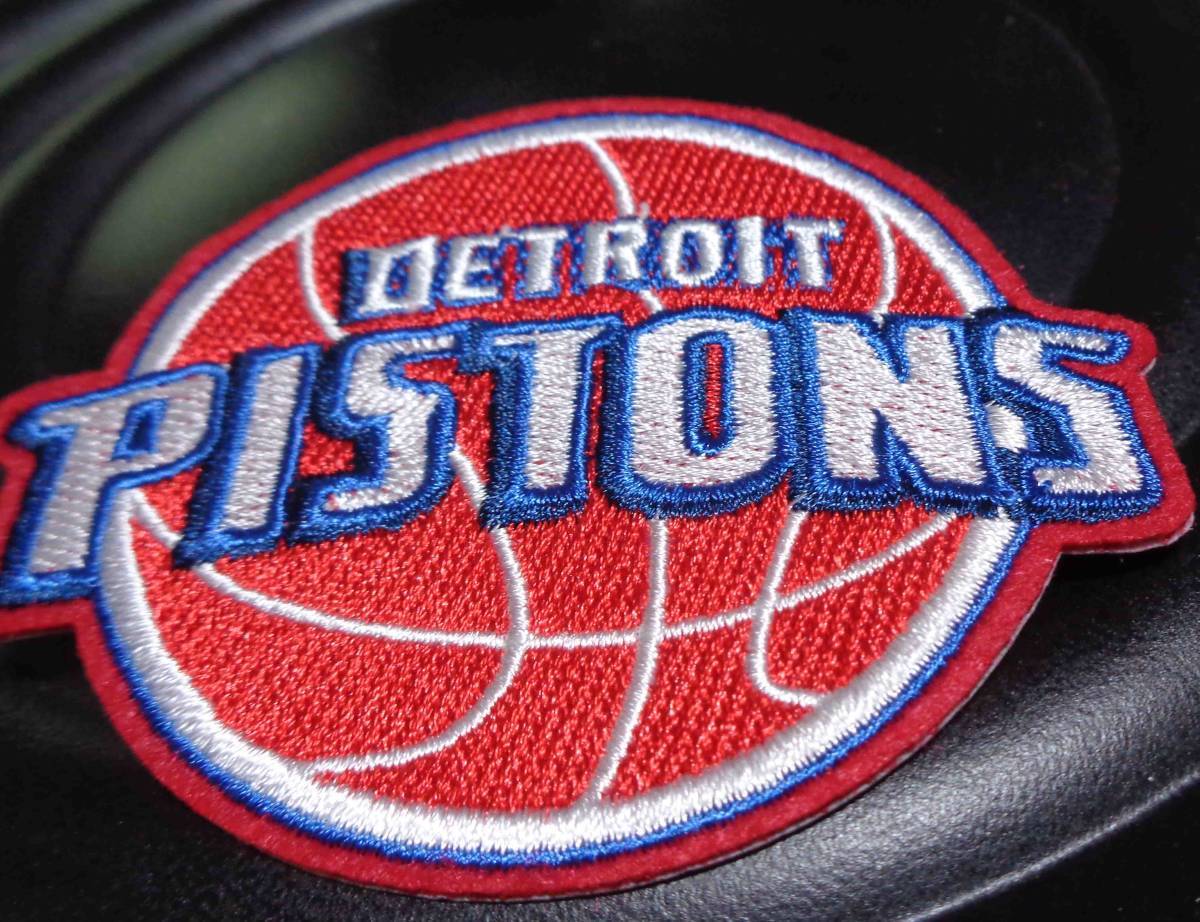 LR　■赤白青 ■新品NBA　デトロイト・ピストンズ　Detroit Pistons刺繍ワッペン（パッチ）◆バスケットボール◎アメリカ　　スポーツ◆◇