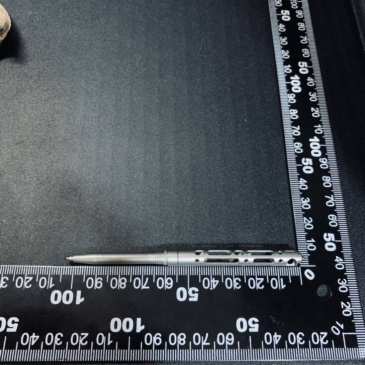 チタン製 ミニボールペン 超軽量 6g 携帯工具 多機能 頑丈装備 サバイバルゲームの画像8
