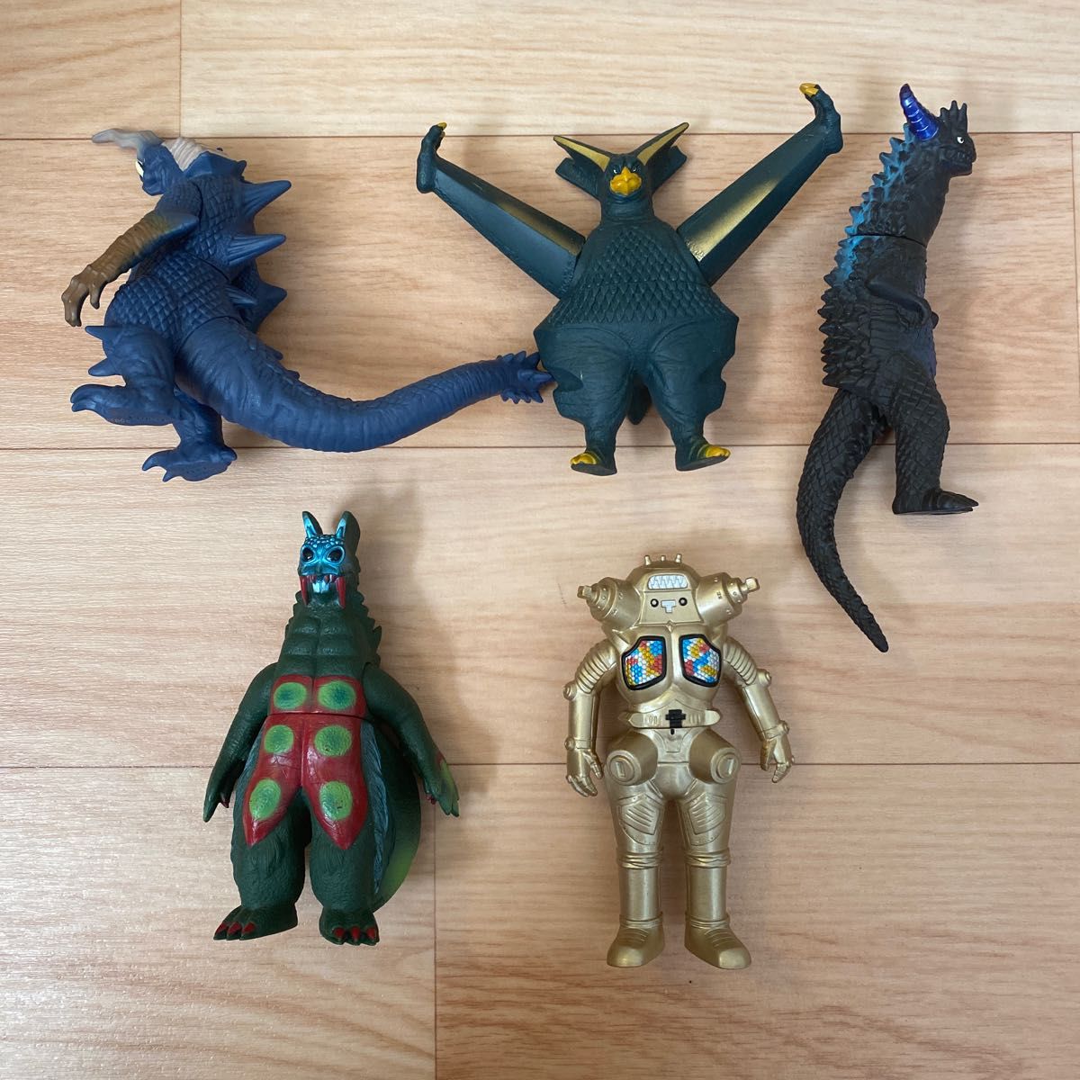 ウルトラマン ソフビ 怪獣 ソフビ