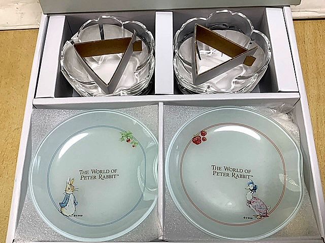 新品 未使用 小皿セット ４客 醤油皿 食品ディップボウル スプーン付き ガラス器の画像2