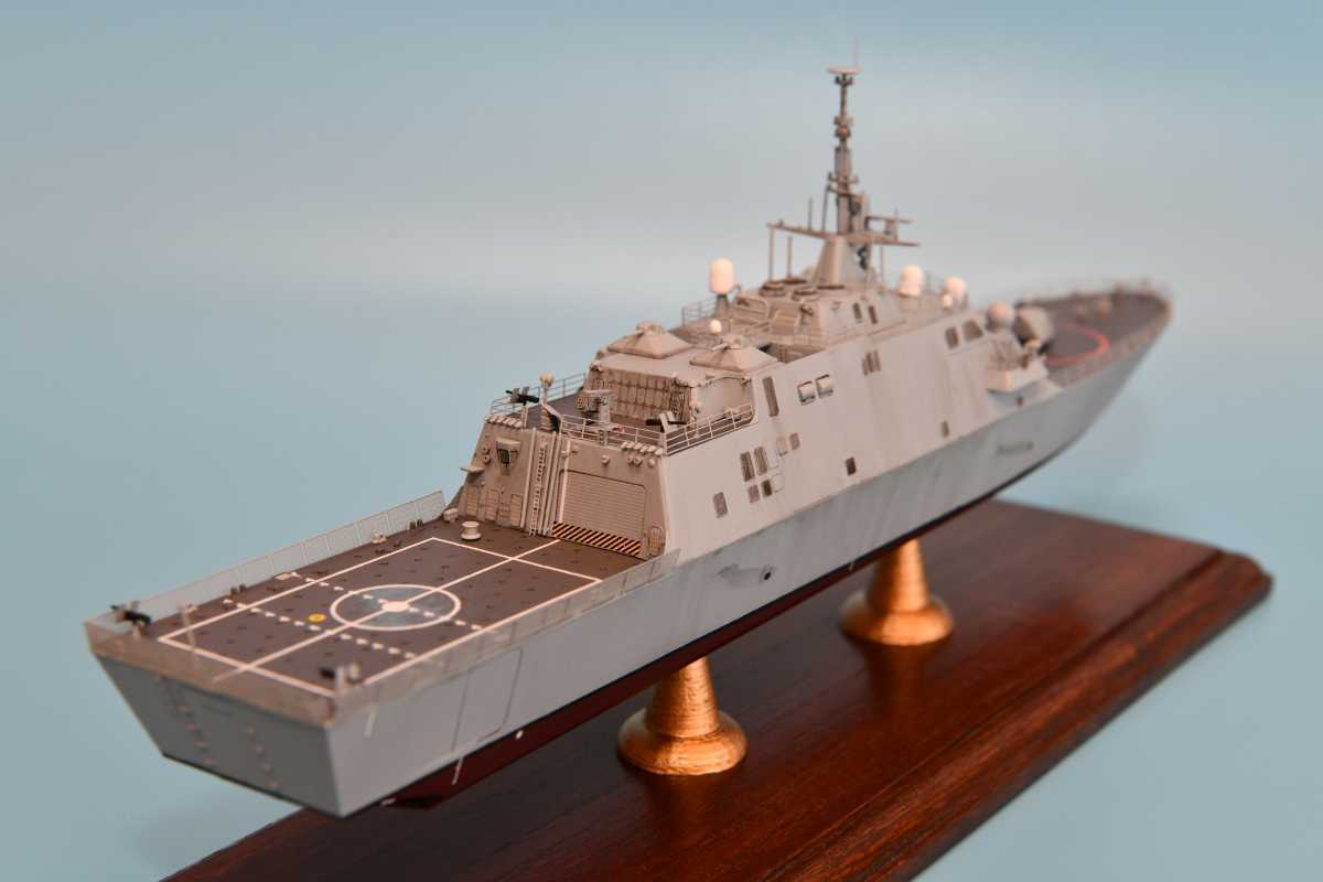 新発売の 非常に良い トランペッター 1 350 アメリカ海軍 LCS-3