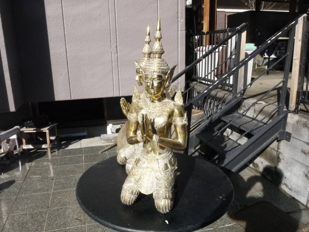 【A30114】タイ・ テッパノム の菩薩像 一対 彫像 アユタヤ王国 上座部仏教 出家 寺院 金属工芸 銅製？高さ75cm 重さ10.3kg_画像8