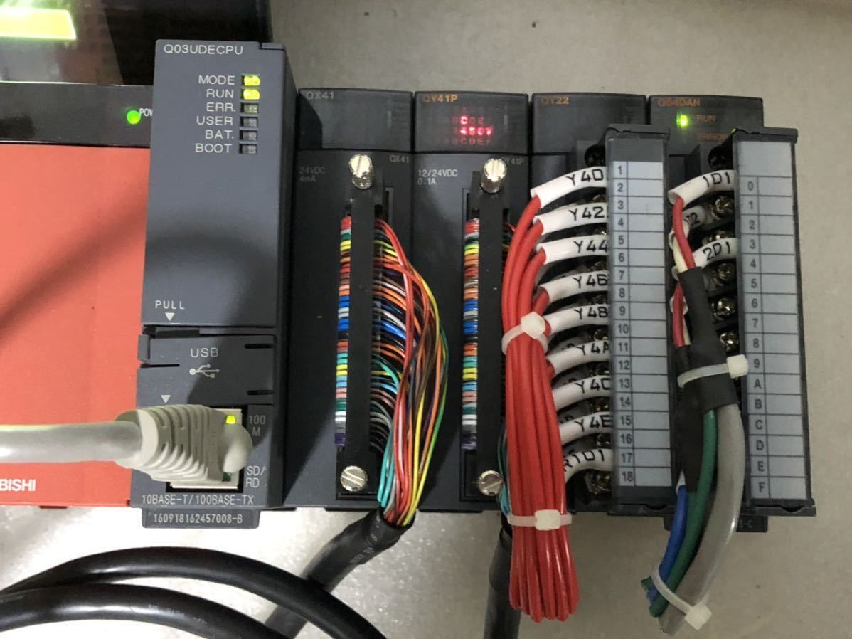 MITSUBISHI PLC MELSEC-Q Q35B Q61P Q03UDECPU QX41 QY41P QY22 Q64DAN
