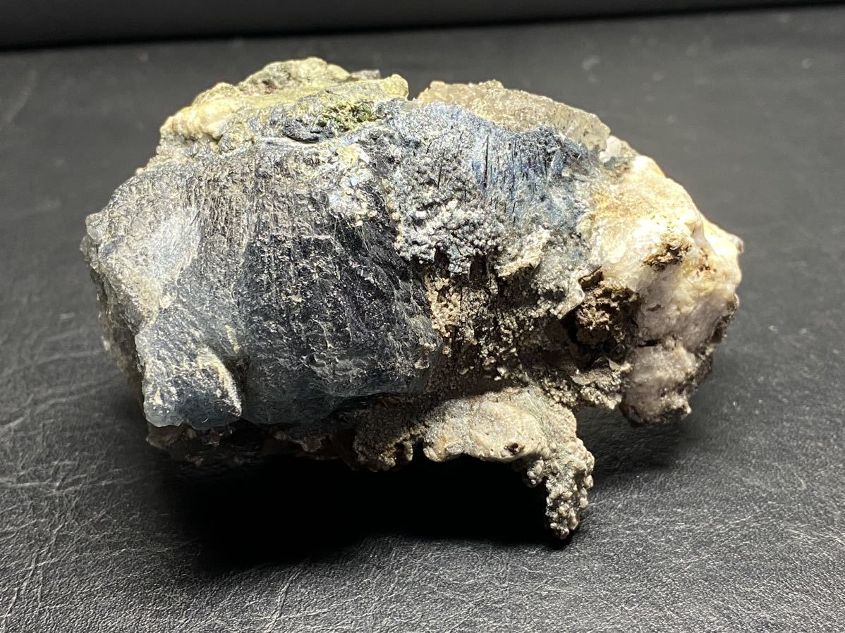 ブルー ザギマウンテンクォーツ ザギ水晶 237g リーベカイト ederfior