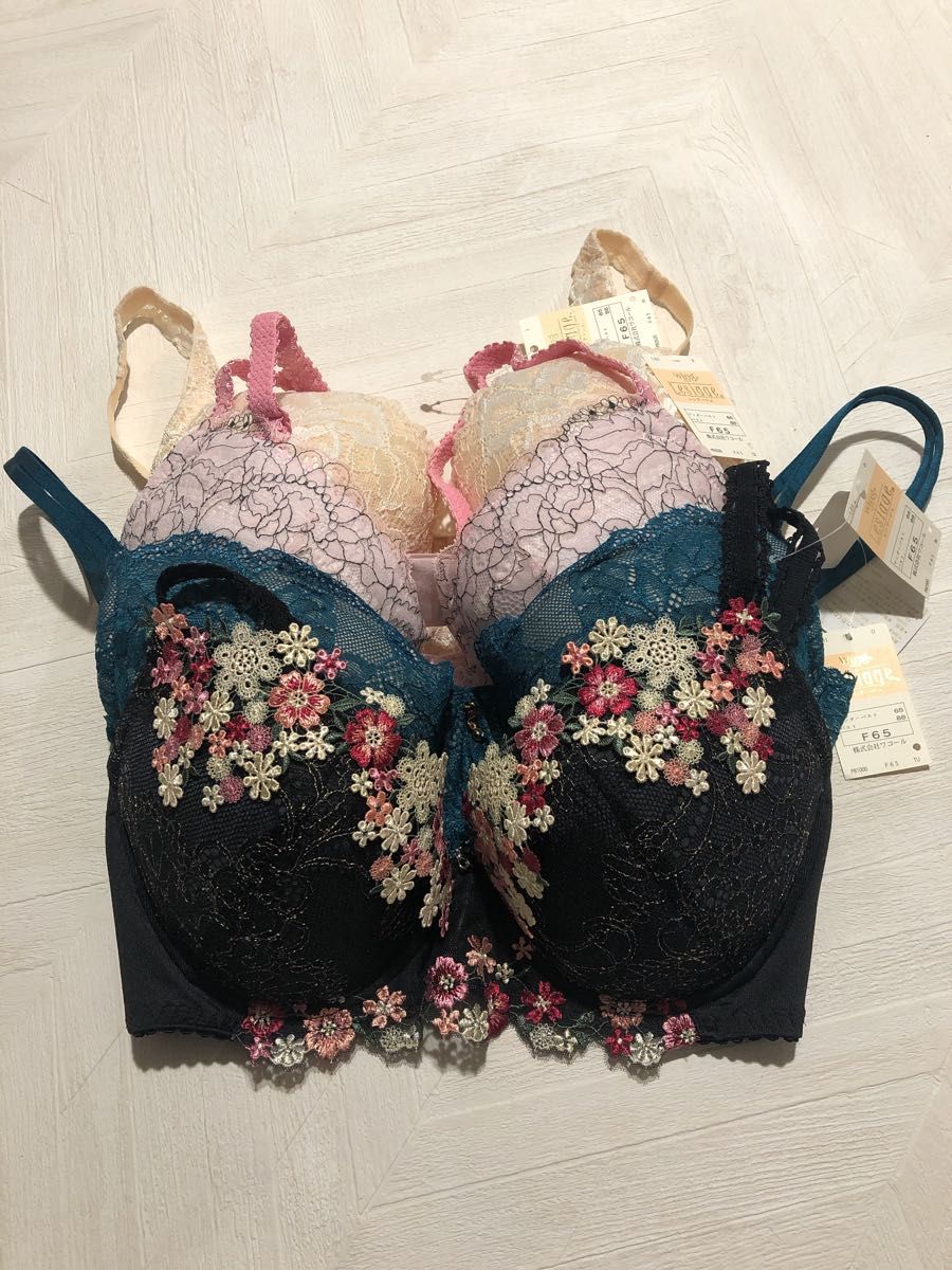Wacoal レシアージュ F65 4点セット|PayPayフリマ