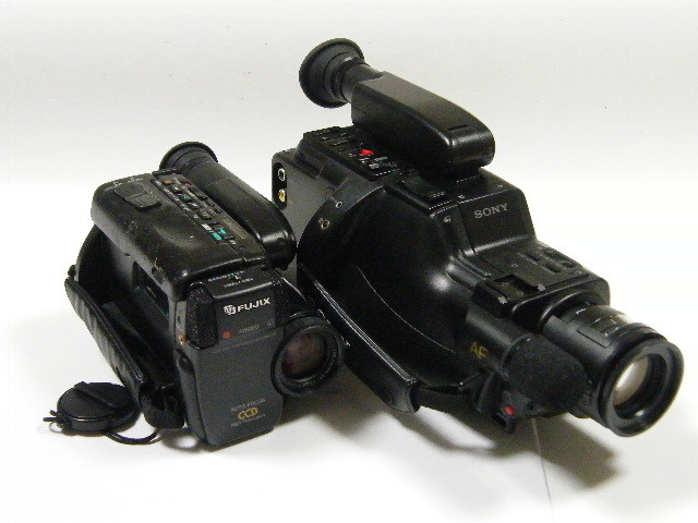 ◎ SONY CCD-F300、FUJIX M890 ビデオカメラ ジャンクの画像4