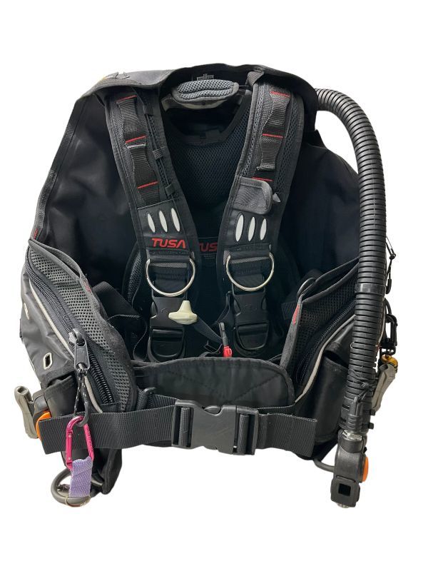 安い 激安 プチプラ 高品質 ダイビング tusa BCD ソブリン Mサイズ