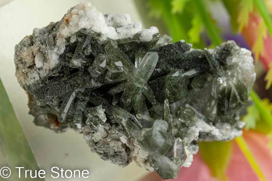 ネパール ガネッシュヒマール産 ヒマラヤ水晶 クラスター 26.6g 緑泥石 クローライト モスクォーツ クォーツ ガネーシュヒマール