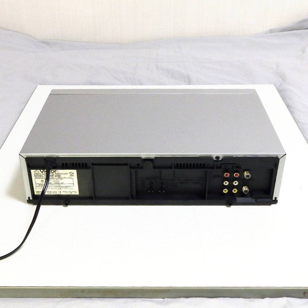 【中古動作品】ビクターHR-S600・S-VHSビデオレコーダー (リモコン・ビデオテープ120分×10本付)の画像2
