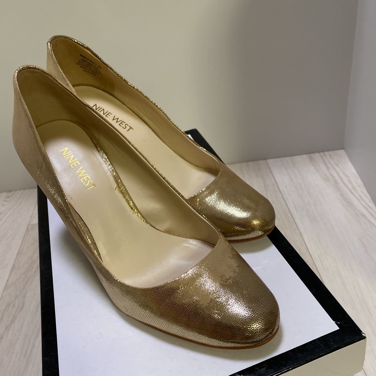 NINE WEST ゴールド　ナインウエスト　6M パンプス 23cm ハイヒール　8cm