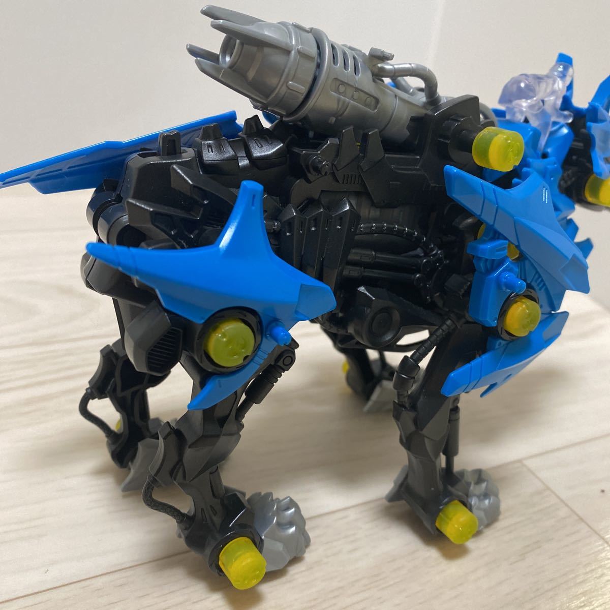 送料無料 プラモデル タカラトミー ハンターウルフ(オオカミ種 送料無料 プラモデル タカラトミー ハンターウルフ(オオカミ種