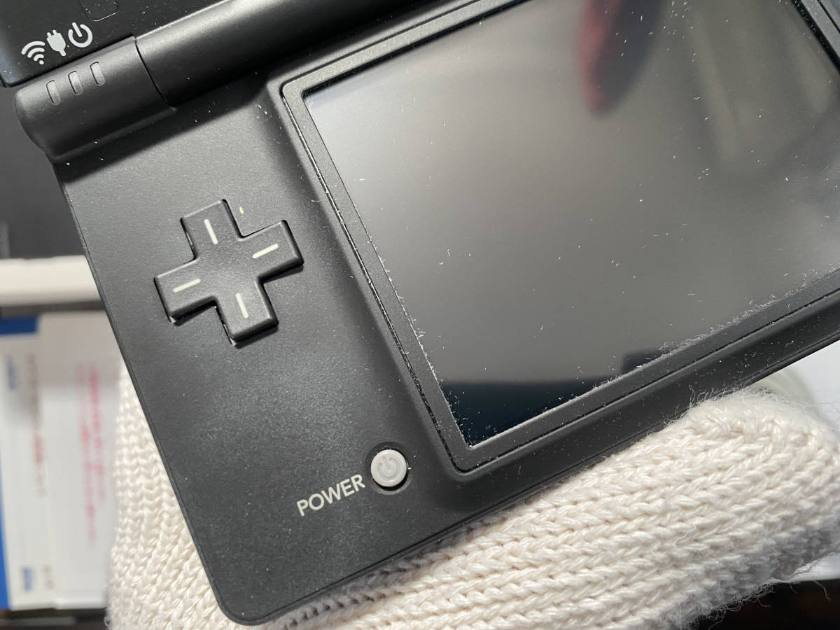 ☆未使用品☆極美品ニンテンドー DSi ライムグリーン【メーカー生産