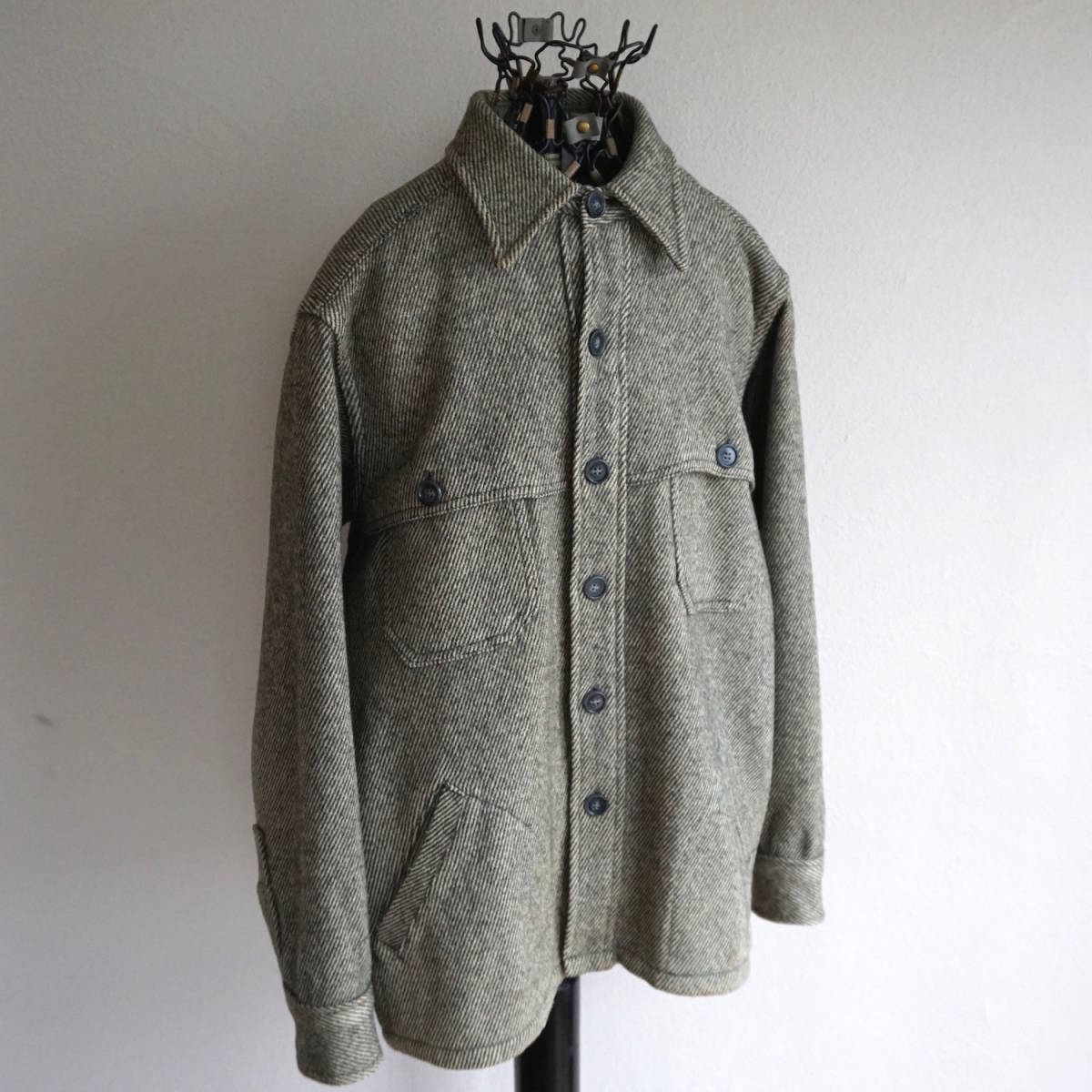 1970s ヴィンテージ Woolrich ケープコート型ウールシャツジャケット L 白黒 斜めストライプ ウールリッチ ダブルマッキーノ CPO USA 古着_画像2