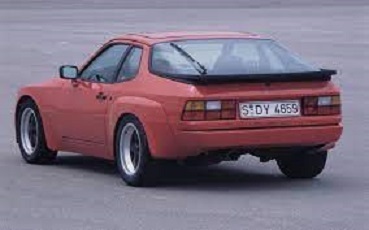 1/18 ポルシェ カレラ 赤 レッド MCG Porsche 924 Carrera GT red 1981 1:18 新品 梱包サイズ80_画像3