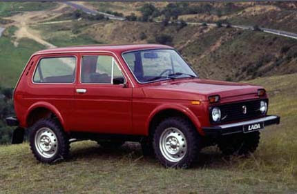 1/24 ラーダ ニーヴァ ニーバ 赤 レッド WhiteBox Lada Niva red 1976 1:24 ソ連 ソヴィエト連邦 梱包サイズ60_画像2
