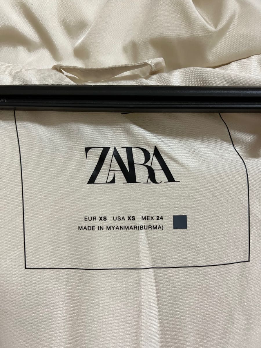 ZARA フードパフジャケット