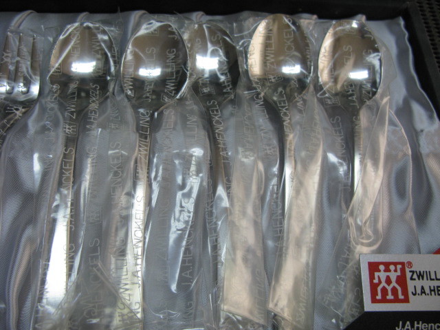 ご注文で当日配送 未使用品 ZWILLING J.A.HENCKELS カトラリー 29本