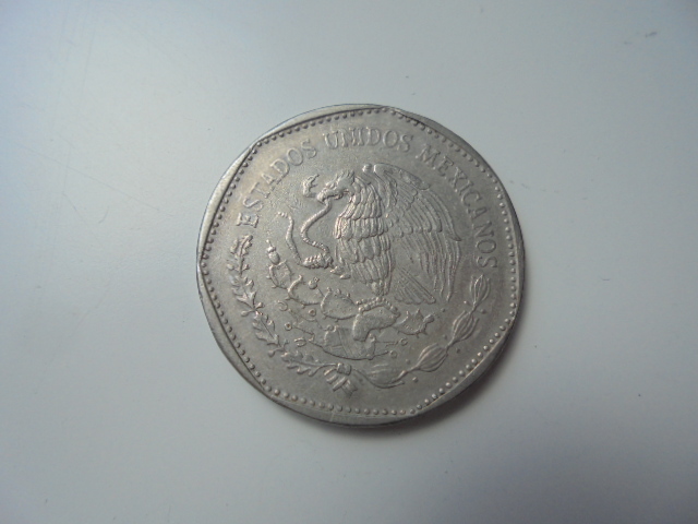 【外国銭】メキシコ 5ペソ 1981年 古銭 硬貨 コインの画像2