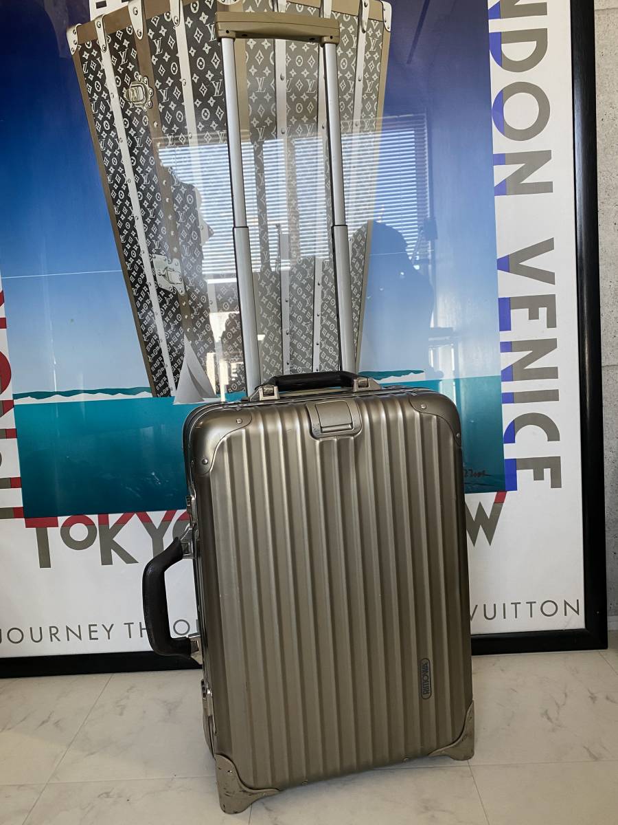 オンラインショップ】 綺麗 機内持ち込み RIMOWA TOPAS TITANIUM